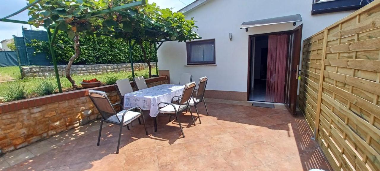 Apartments Mari Novigrad Istria Buitenkant foto