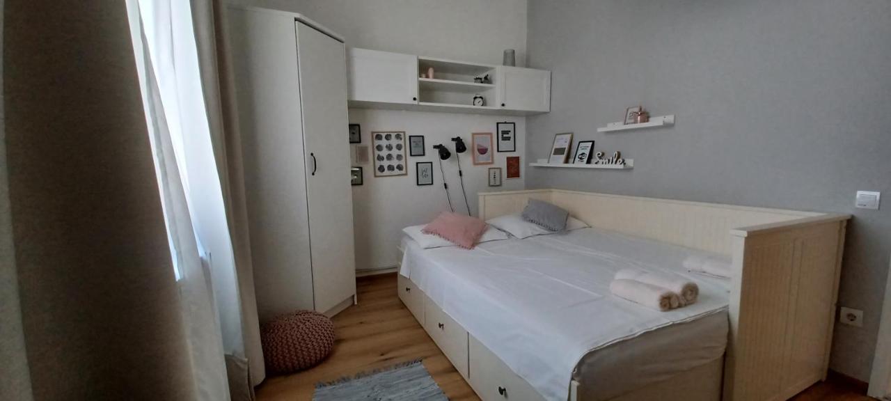 Apartments Mari Novigrad Istria Buitenkant foto