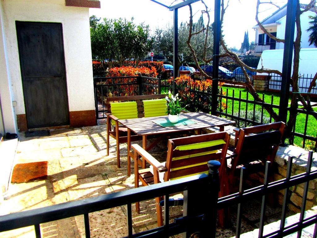 Apartments Mari Novigrad Istria Buitenkant foto